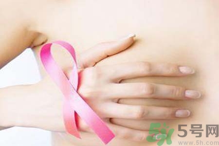 胸部一大一小怎么辦？乳房一大一小的原因是什么？