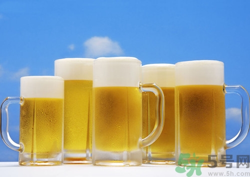 板栗和啤酒能一起吃嗎?板栗和啤酒一起吃會怎么樣 板栗和啤酒能一起吃嗎?板栗和啤酒一起吃會怎么樣