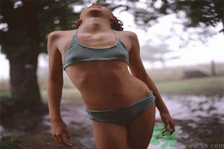 胸部太小怎么辦？胸部如何才能變大？