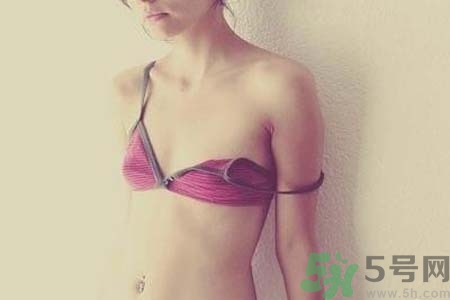 胸部太小怎么辦？胸部如何才能變大？