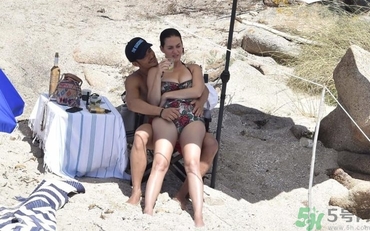 口吃是什么原因造成的？說話口吃是什么原因？