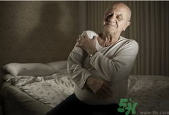 艾灸可以治肩周炎嗎？艾灸治療肩周炎取穴解析