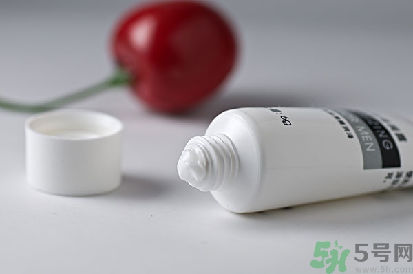 妝前乳和隔離霜的使用順序排列 妝前乳的作用 妝前乳和隔離霜的使用順序排列 妝前乳的作用