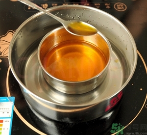 潤(rùn)唇膏怎么做？潤(rùn)唇膏自制方法