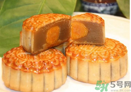 寶寶可以吃月餅嗎？寶寶吃月餅注意事項(xiàng)