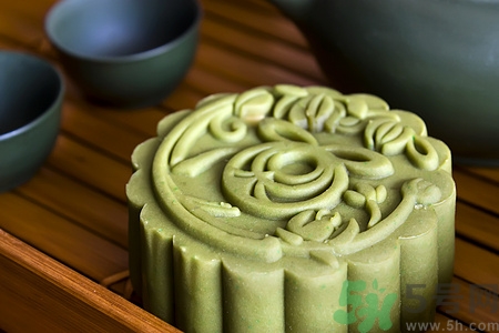 月餅的保質(zhì)期一般是多久?月餅過期10天還能吃嗎 月餅的保質(zhì)期一般是多久?月餅過期10天還能吃嗎