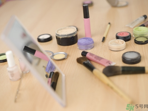 bb霜會堵塞毛孔嗎？bb霜會傷害皮膚嗎？