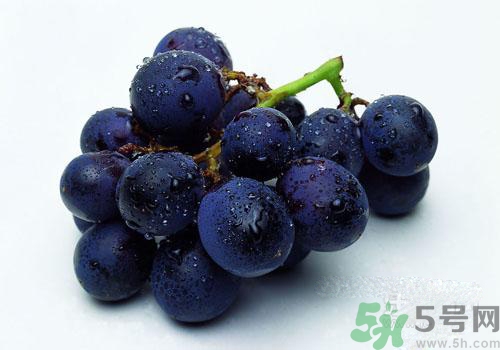 吃葡萄要吐皮嗎？吃葡萄皮好不好？