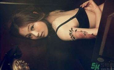 女生紋身紋哪兒比較好看？紋身可以徹底洗掉嗎？