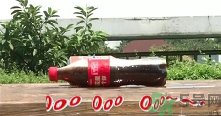 可樂(lè)可以放冰箱冷凍嗎?可樂(lè)放冰箱冷凍會(huì)炸嗎?