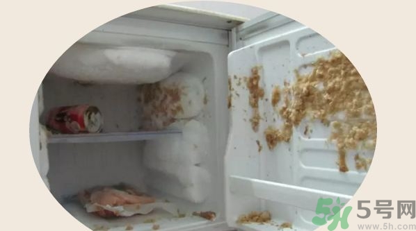 可樂(lè)可以放冰箱冷凍嗎?可樂(lè)放冰箱冷凍會(huì)炸嗎?