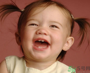 ?寶寶長(zhǎng)馬牙不吃奶怎么辦？寶寶長(zhǎng)馬牙多久能好？