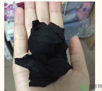 膜法世家黑面膜怎么樣？膜法世家水光黑面膜好用嗎？