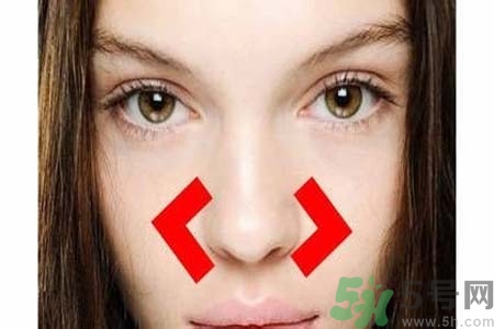鼻翼長(zhǎng)痘痘怎么辦？鼻翼長(zhǎng)痘解決方法有哪些？