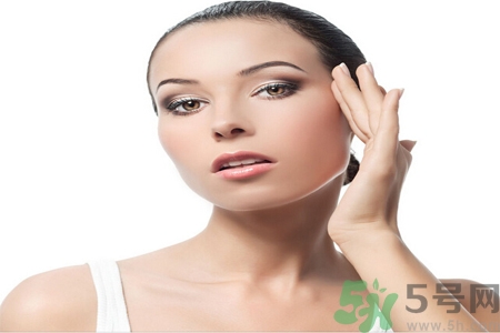 鼻子兩側(cè)長痘的原因是什么？如何去除鼻子兩側(cè)的痘？