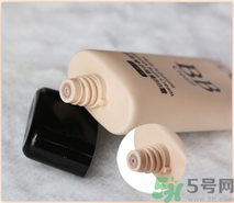 粉底液有隔離作用嗎？粉底液有什么作用？