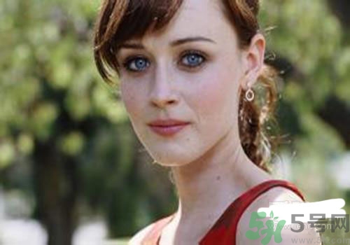 雀斑和黃褐斑的區(qū)別 雀斑和黃褐斑有什么不一樣？