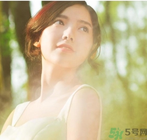 激光祛斑一個(gè)療程多少錢(qián)？激光祛斑有什么壞處？