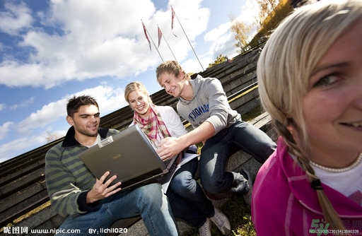 怎么讓自己變得會(huì)說話？怎么和妹子聊天不冷場(chǎng)？