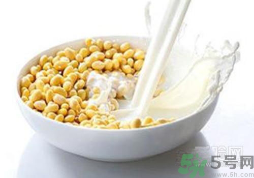 臉上有紅血絲吃什么好？臉上有紅血絲怎么辦？