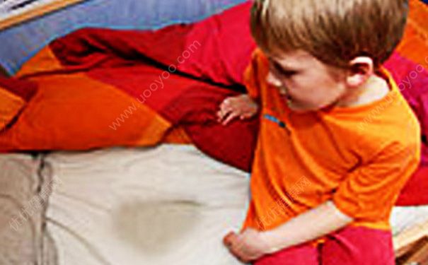 15歲男孩為什么會(huì)尿床？15歲男孩尿床怎么治療？