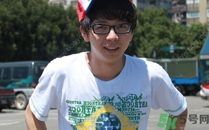 15歲男孩的標(biāo)準(zhǔn)身高應(yīng)該多高？15歲男孩的標(biāo)準(zhǔn)身高體重