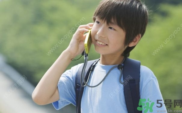 15歲男孩的標(biāo)準(zhǔn)身高應(yīng)該多高？15歲男孩的標(biāo)準(zhǔn)身高體重