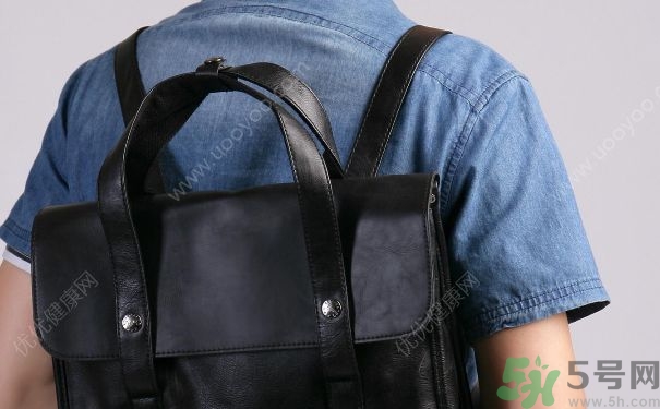 15歲的人駝背怎么辦？15歲駝背能糾正嗎？