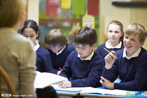 怎么讓自己變得會(huì)說話？怎么和妹子聊天不冷場(chǎng)？