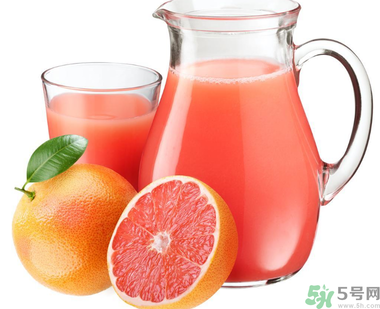 西柚怎么吃？西柚和什么榨汁好喝？