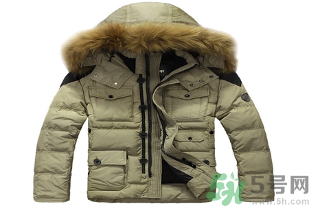 羽絨服日常如何保養(yǎng)？羽絨服局部清潔的方法有哪些？