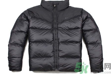 ?羽絨服可以用洗衣機洗嗎？羽絨服上油漬怎么洗？