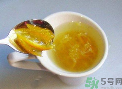 柚子皮可以泡水喝嗎？柚子皮泡水喝的功效