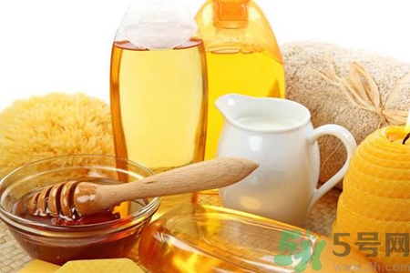 早晨空腹喝蜂蜜水好嗎？蜂蜜水什么時(shí)候喝好？