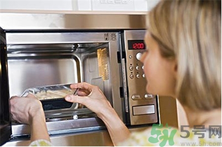 微波爐解凍用什么火?微波爐解凍需要多長時(shí)間? 微波爐解凍用什么火?微波爐解凍需要多長時(shí)間?
