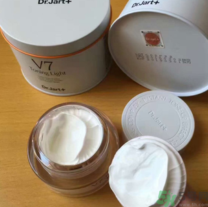 韓國V7素顏霜怎么樣？韓國V7素顏霜真假辨別