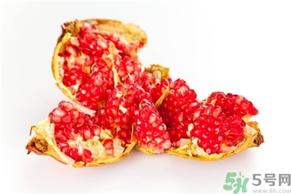 石榴里面白色的能吃嗎？石榴里面的籽可以吃嗎？