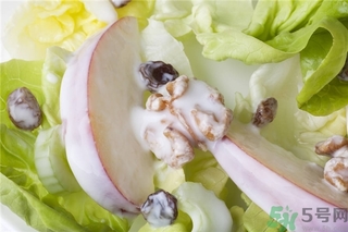 蘋(píng)果和酸奶能一起吃嗎？蘋(píng)果和酸奶能一起榨汁嗎？