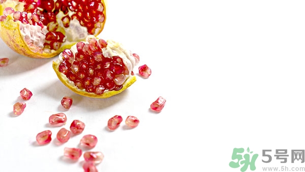 石榴里面發(fā)黃還能吃嗎？石榴發(fā)黃變色了怎么辦？