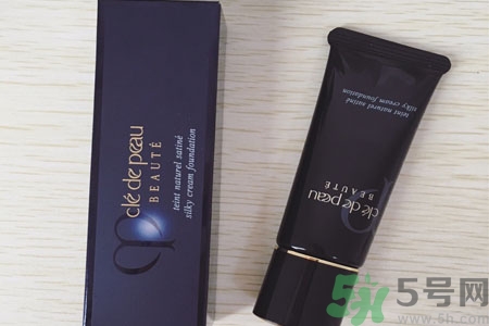 cpb新旋轉(zhuǎn)亮潤粉霜怎么樣？cpb新旋轉(zhuǎn)亮潤粉霜好用嗎？