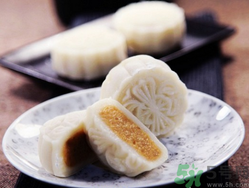 冰皮月餅不放冰箱可以嗎?冰皮月餅不放冰箱能堅(jiān)持多久 冰皮月餅不放冰箱可以嗎?冰皮月餅不放冰箱能堅(jiān)持多久