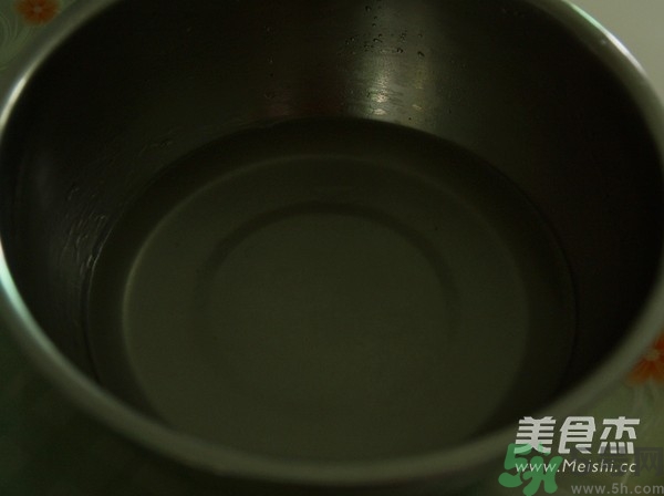 水晶月餅用的什么粉？水晶月餅的做法及配方