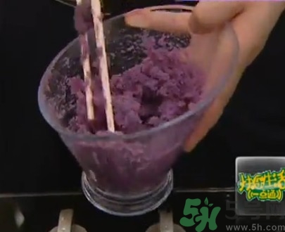 水晶月餅用的什么粉？水晶月餅的做法及配方