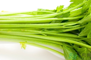 芹菜汁能去斑嗎？芹菜汁可以做面膜嗎？