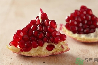 吃石榴牙齒變黑怎么辦？石榴吃了牙齒會變黑嗎？