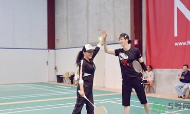 打羽毛球有什么好處？打羽毛球有什么壞處？