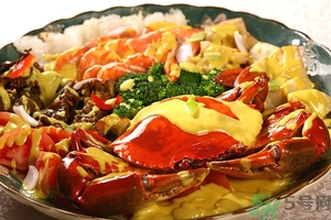 吃螃蟹可以喝紅酒嗎？吃螃蟹可以喝酒嗎？