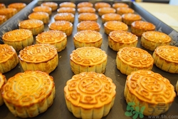 廣式月餅皮和餡的比例是多少?廣式月餅皮可以放多久 廣式月餅皮和餡的比例是多少?廣式月餅皮可以放多久