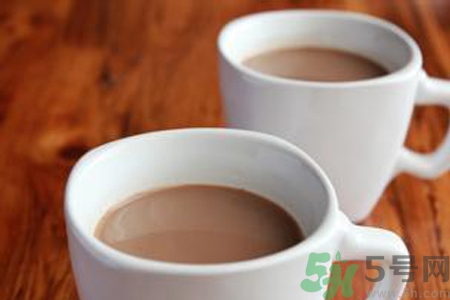 為什么喝奶茶后睡不著覺？喝奶茶會失眠怎么辦？