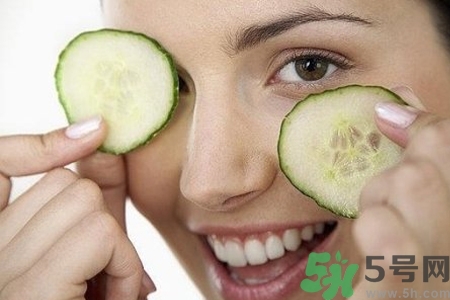 貼黃瓜片后要洗臉嗎？敷黃瓜片后需要洗臉嗎？